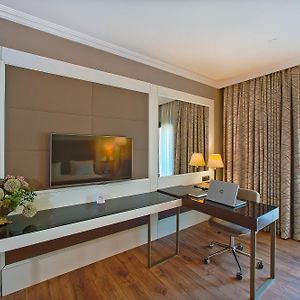 Junior King Suite Non-Smoking